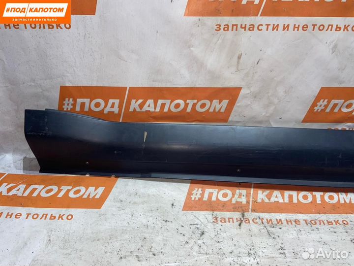 Накладка на порог правая Mitsubishi Outlander 2