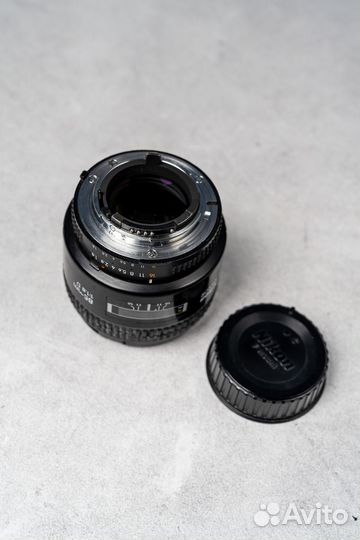 Объектив Nikon AF nikkor 50 mm 1:1.8D и 85mm 1:1.8
