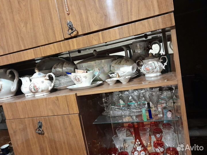 Сервизы,абеденый,и чайный
