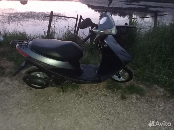 Suzuki address v50