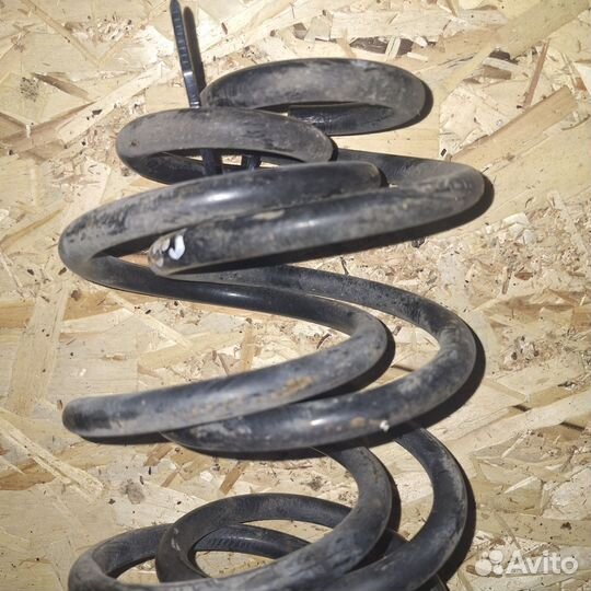 Задние пружины на Volkswagen golf 5