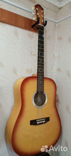 Акустическая гитара