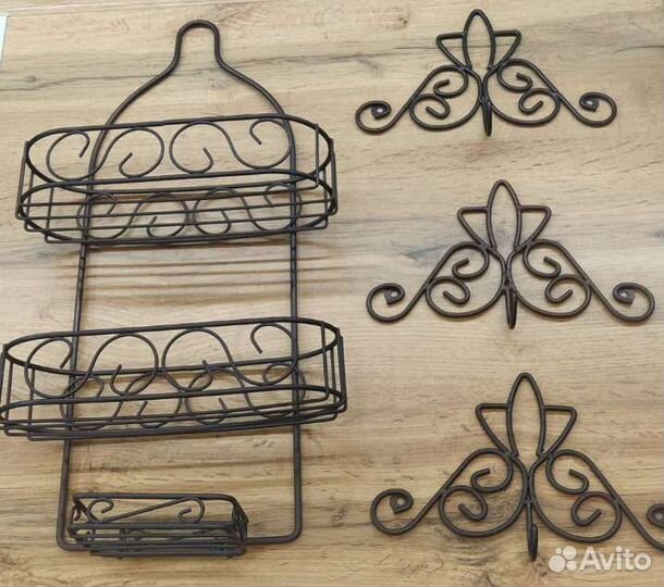 Полка настенная с крючками новая