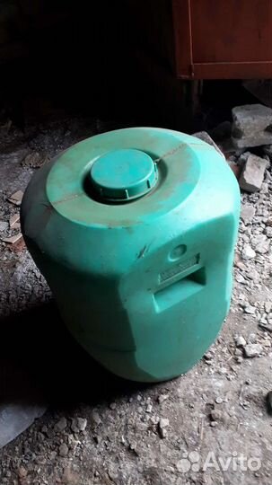 Канистры, банки + раритетные бутылки