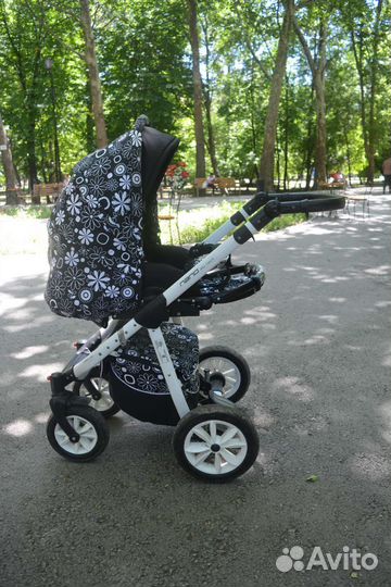 Коляска 2 в 1 Riko nano alu tech Flower Collection