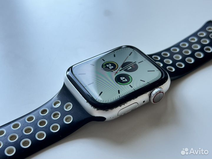 Apple Watch Series 4 44mm Silver