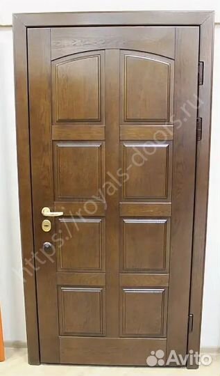 Элитная металлическая дверь из массива дерева