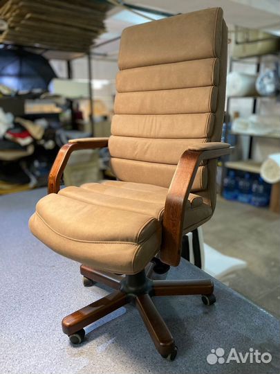 Компьютерное кресло