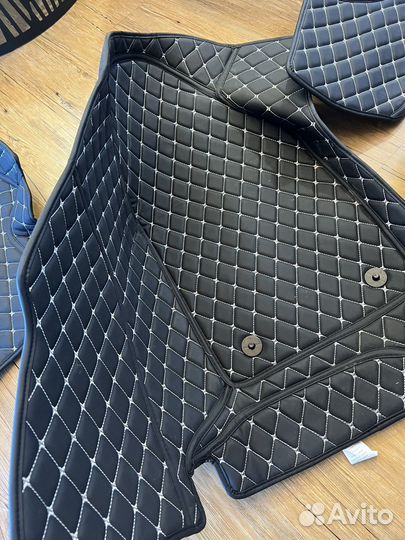 Комплект ковриков для автомобиля