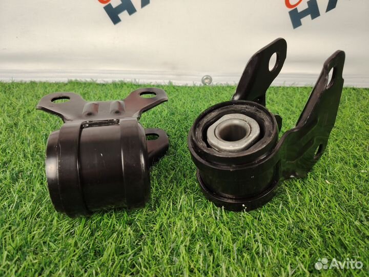 Сайлентблок передный левый Ford