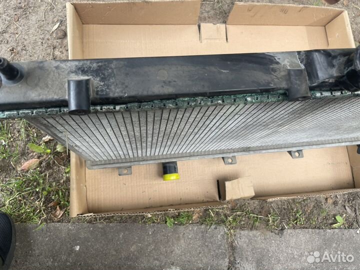 Радиатор охлаждения lancer 9