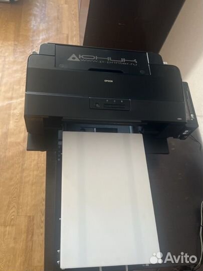 Планшетный принтер L1800