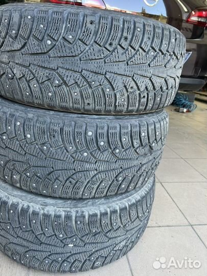 Nokian Tyres Hakkapeliitta 5 215/50 R17