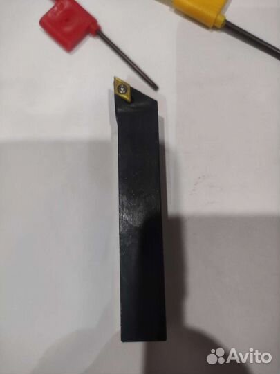 Резцы с механическим креплением токарные 16 мм