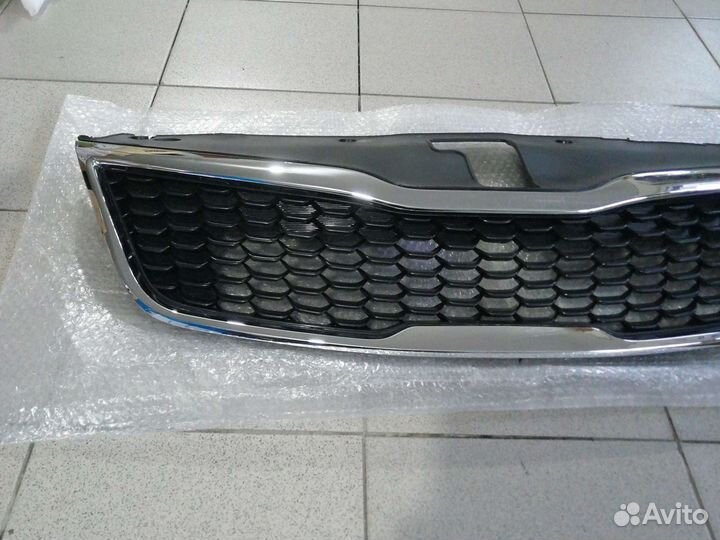 Решетка радиатора Киа Рио 2015г