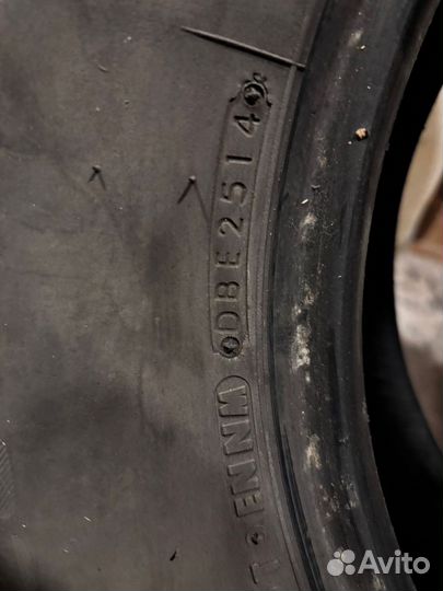 Bridgestone Blizzak DM-V2 275/70 R16