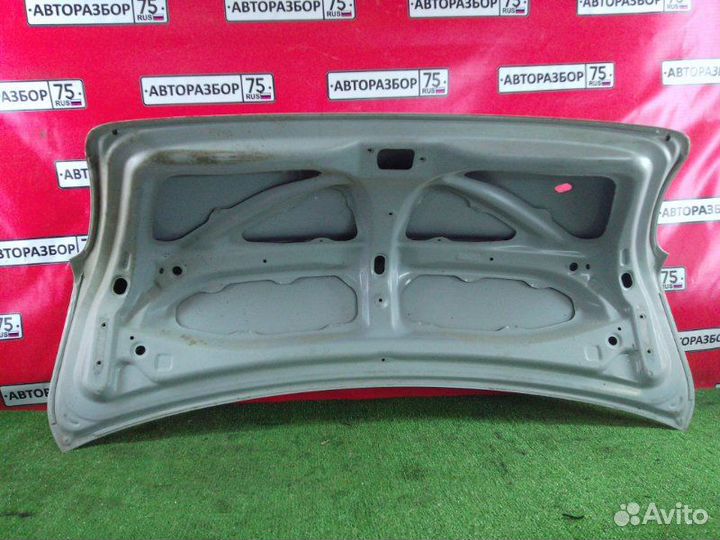 Крышка багажника Toyota Platz SCP11 1szfe