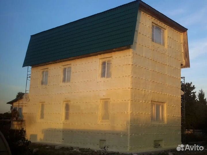 Утепление дома напылением пенополиуретана