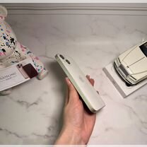 iPhone 13, 256 ГБ, SIM + eSIM