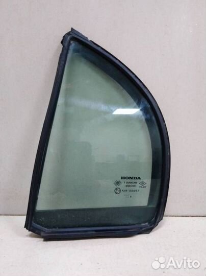 Стекло двери задней левой форточка Honda Civic 4D