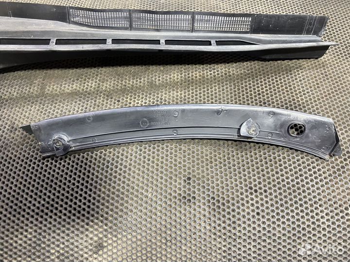 Жабо дворников Ауди 80 B4 Audi