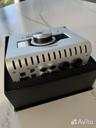 Звуковая карта Universal Audio Apollo Twin