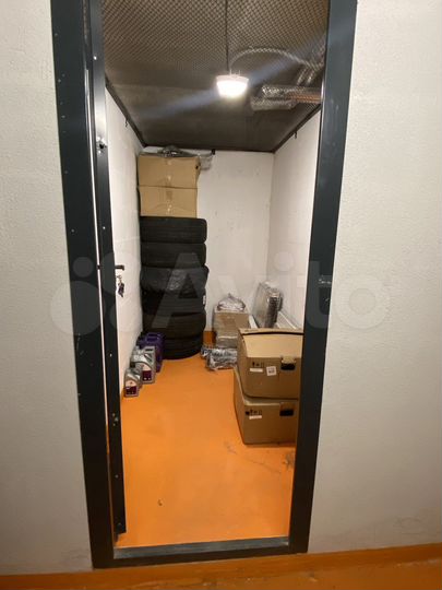 Машиноместо, 10 м²