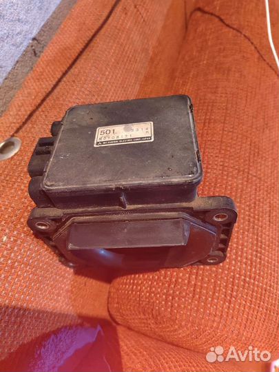 Расходомер воздуха Mitsubishi Galant 8