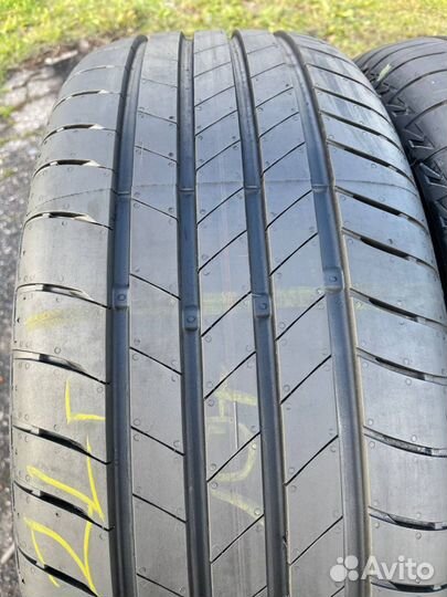 Bridgestone Turanza T005 235/55 R18