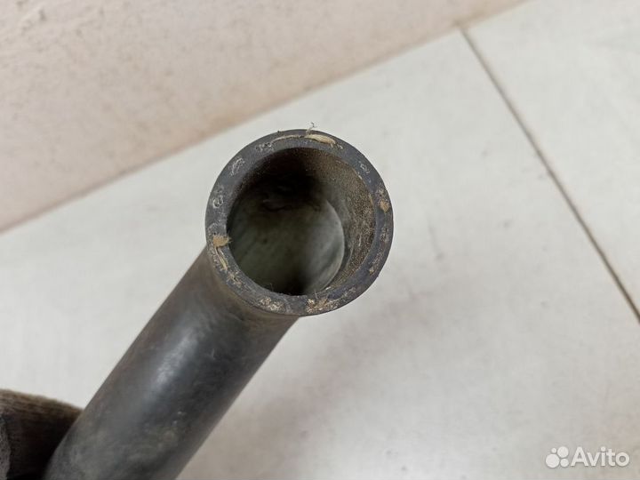 Патрубок системы охлаждения