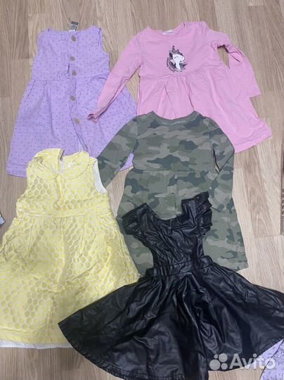 Более 40 вещей.вещи пакетом на девочку 4-5 лет