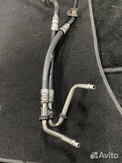 Трубка охлаждения правая АКПП Mercedes A2042701227