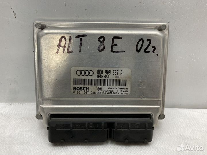 Блок управления двигателем VAG (эбу) 8E0909557A