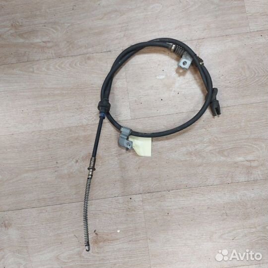 Трос ручника задний правый Mitsubishi Outlander Xl