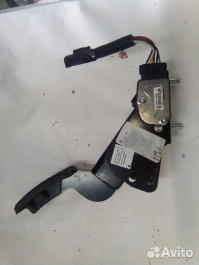 Педаль акселератора евро-4 61000N0-61SD-00