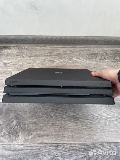 Sony PS4 Pro 1tb 7208B