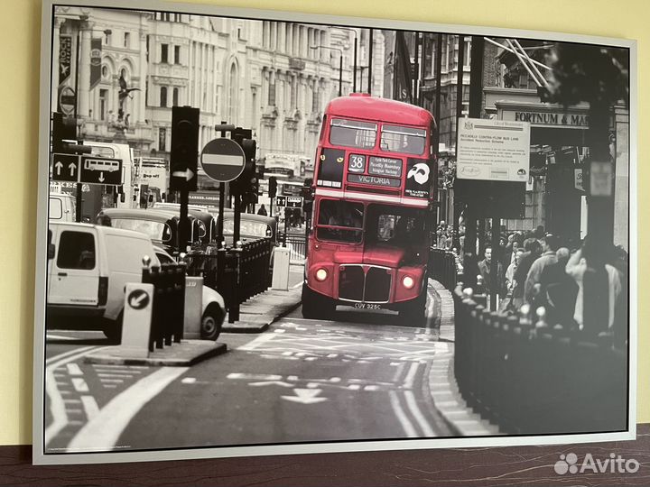 Картина IKEA красный автобус