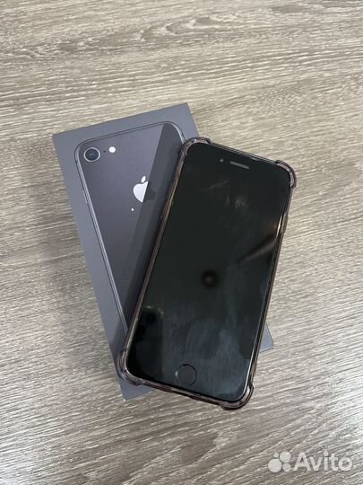 iPhone 8, 64 ГБ