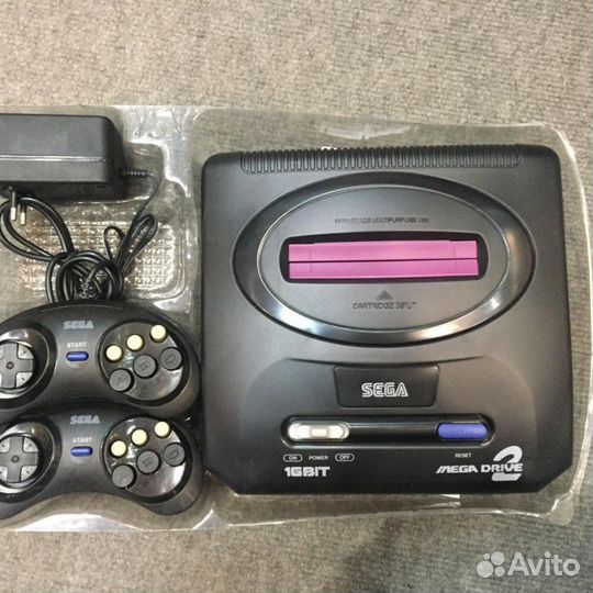 Игровая приставка Sega Mega Drive (166-in-1)