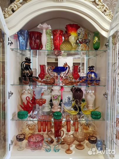 Старинный цветной хрусталь и стекло