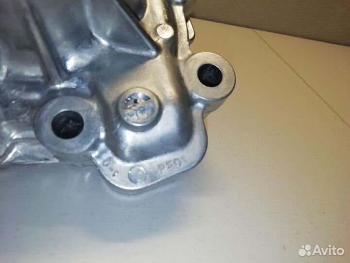 PE01-15-010B помпа насос для мазды 6