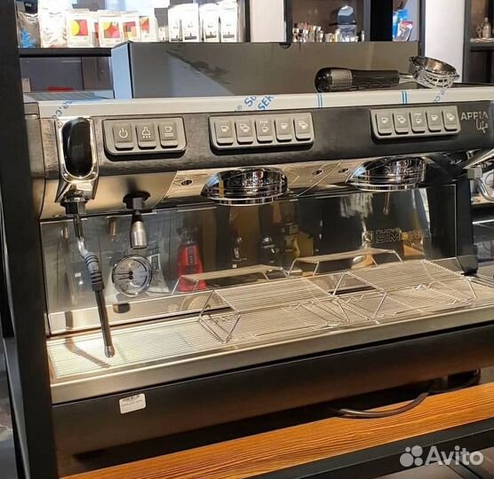 Кофемашина Nuova Simonelli Appia Life 2 GRV