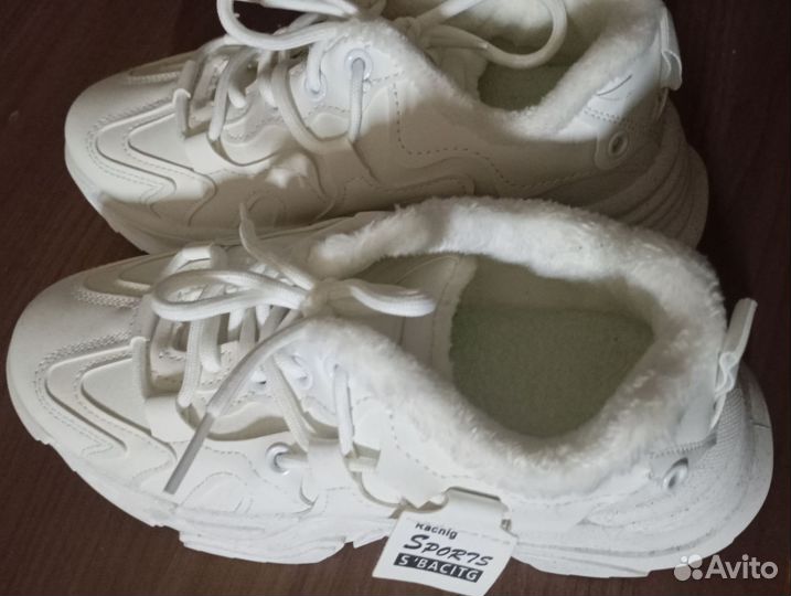 Кроссовки зимние женские 38 размер