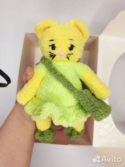 Вязаные игрушки ручной работы,котик вязаный