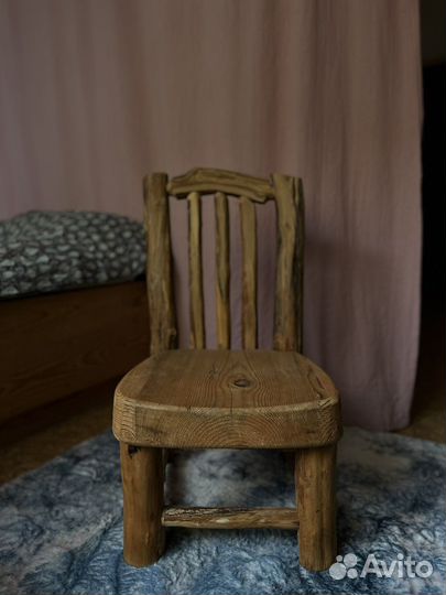Стульчик деревянный