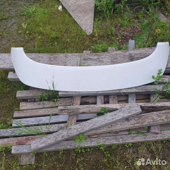 Спойлер Toyota Harrier