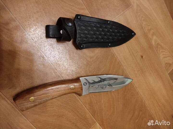 Нож туристический