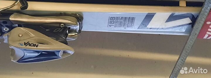 Горные лыжи и ботинки