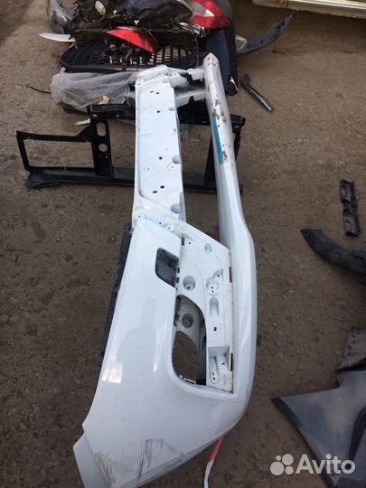 Передний бампер LADA vesta