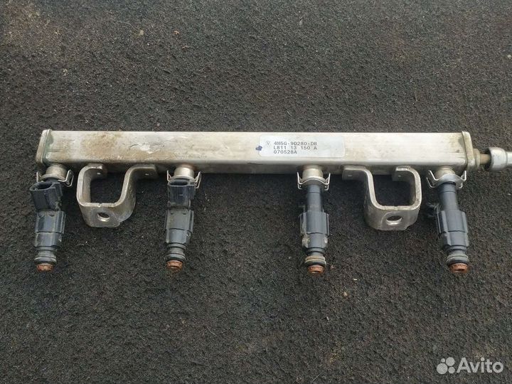 Топливная рампа ford focus 2 1.8